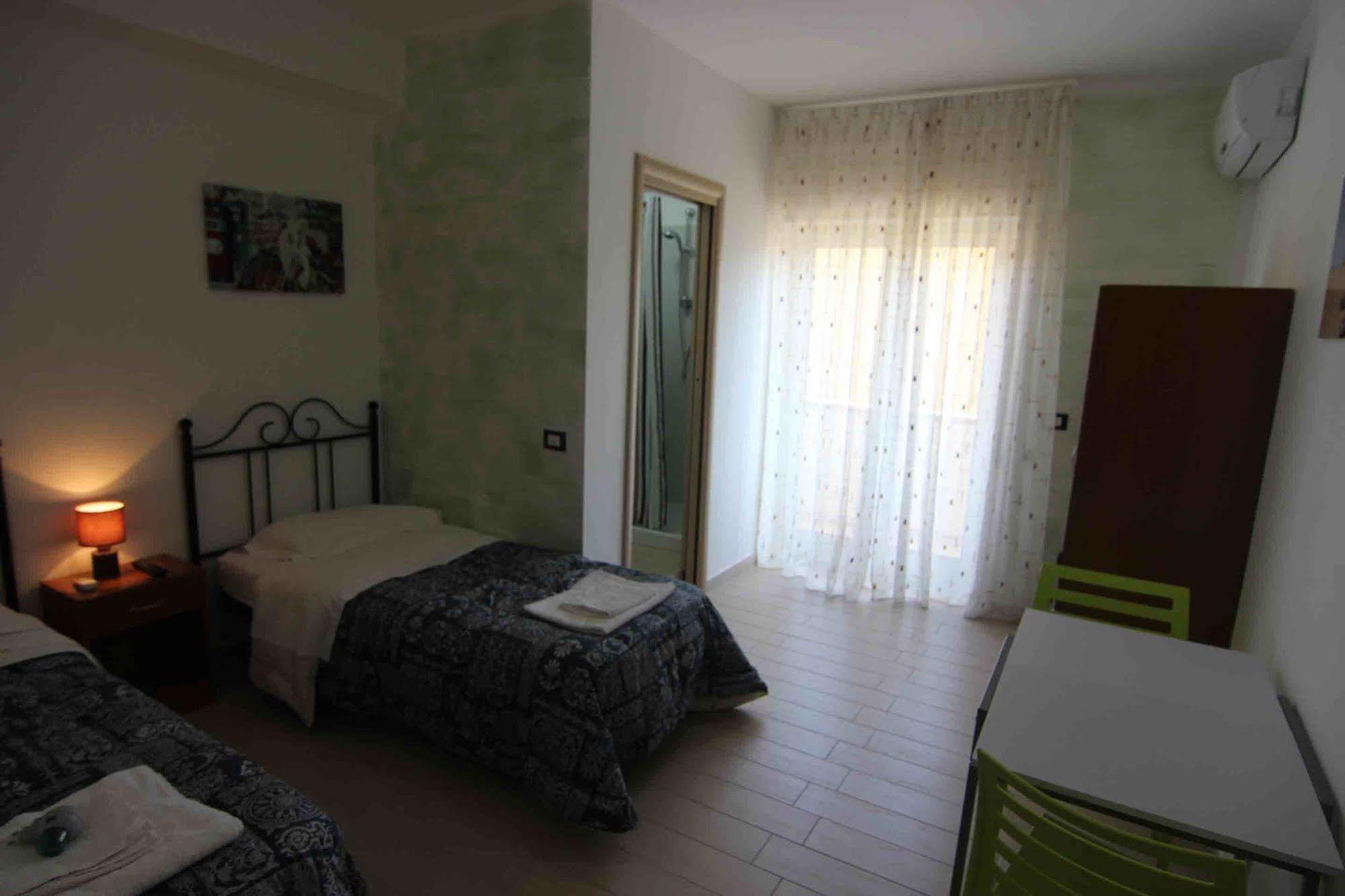 B&B Le Dune Beach San Leone Exterior photo